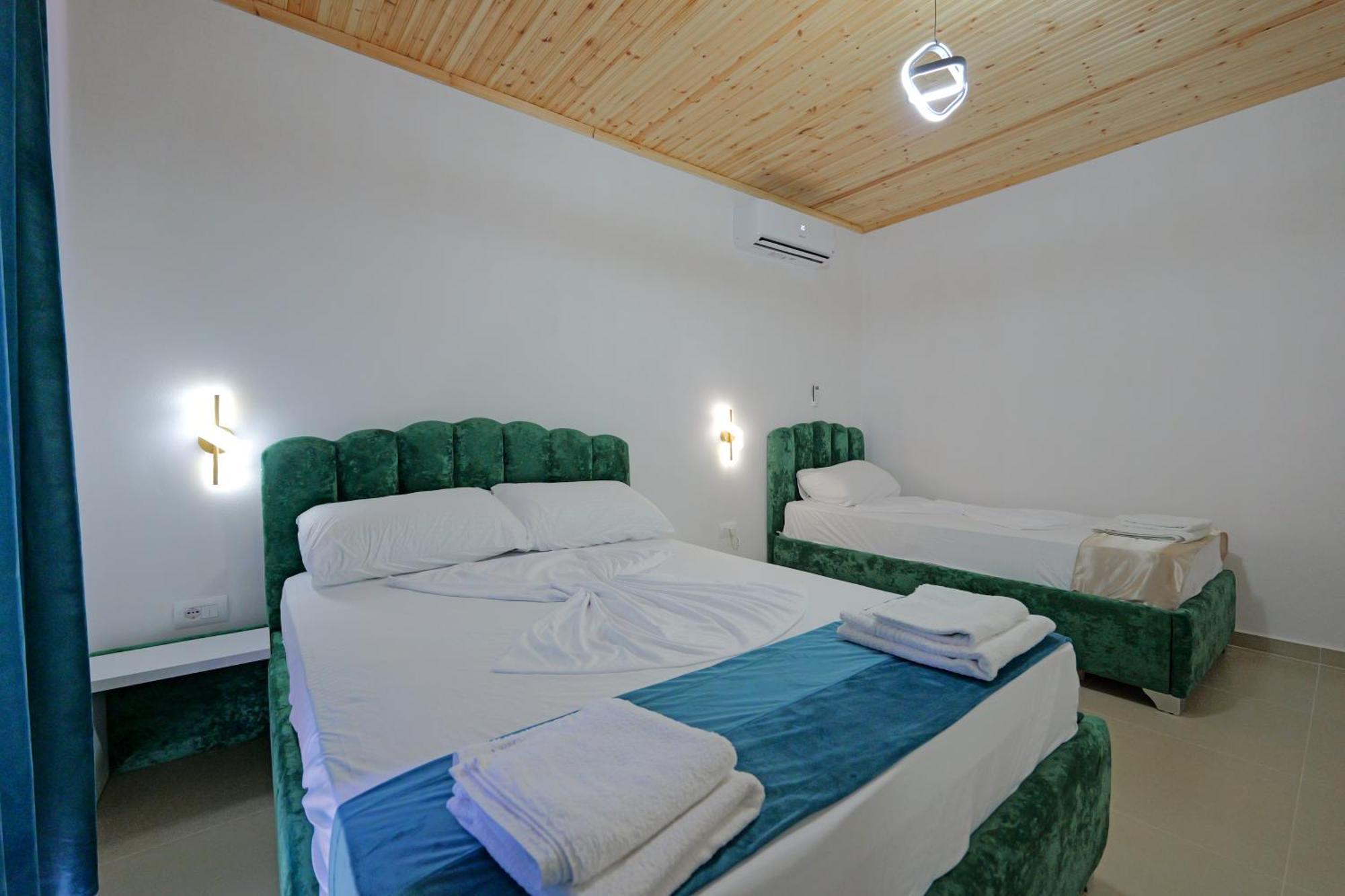 Lago Calmo Villa Ксамил Екстериор снимка