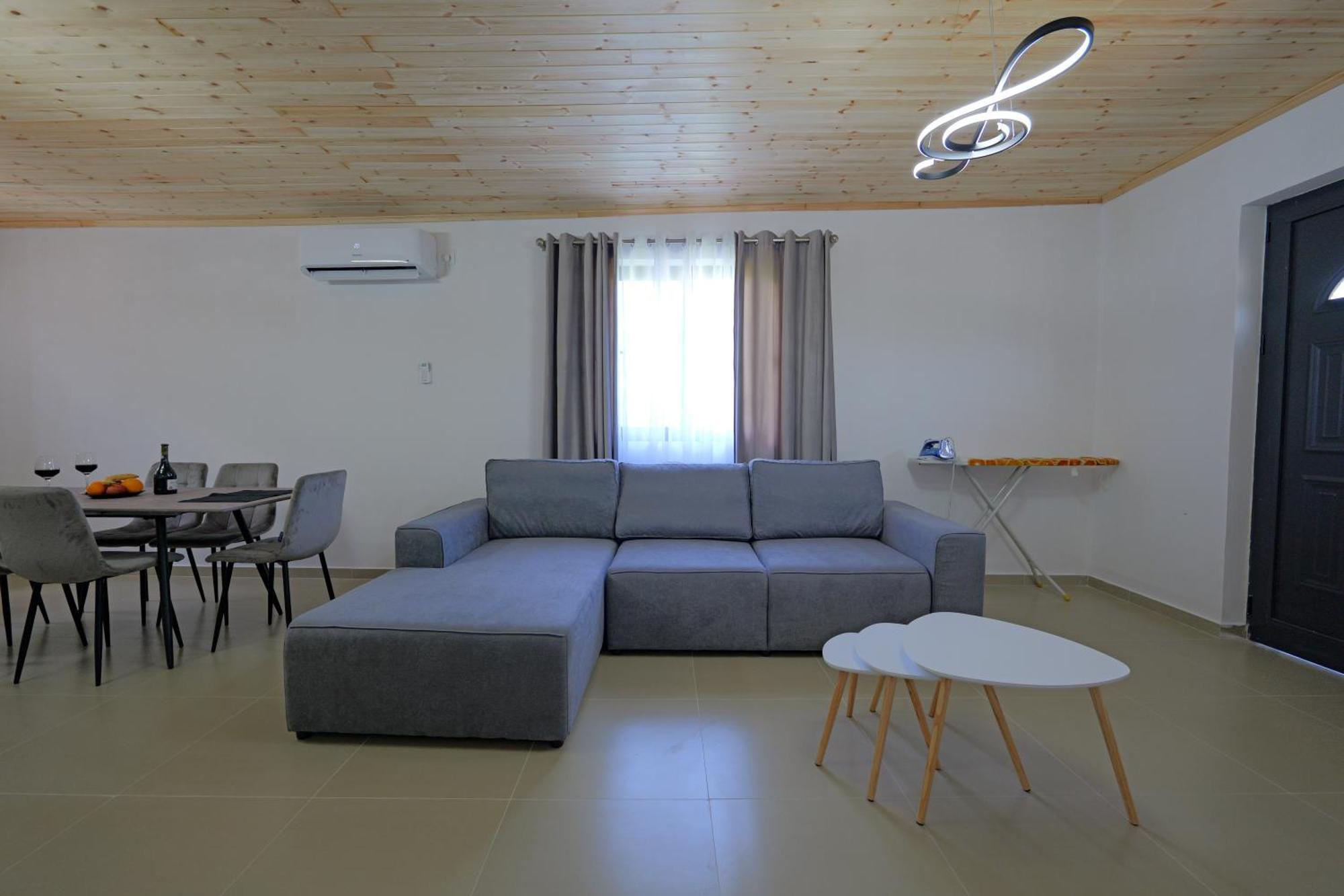 Lago Calmo Villa Ксамил Екстериор снимка