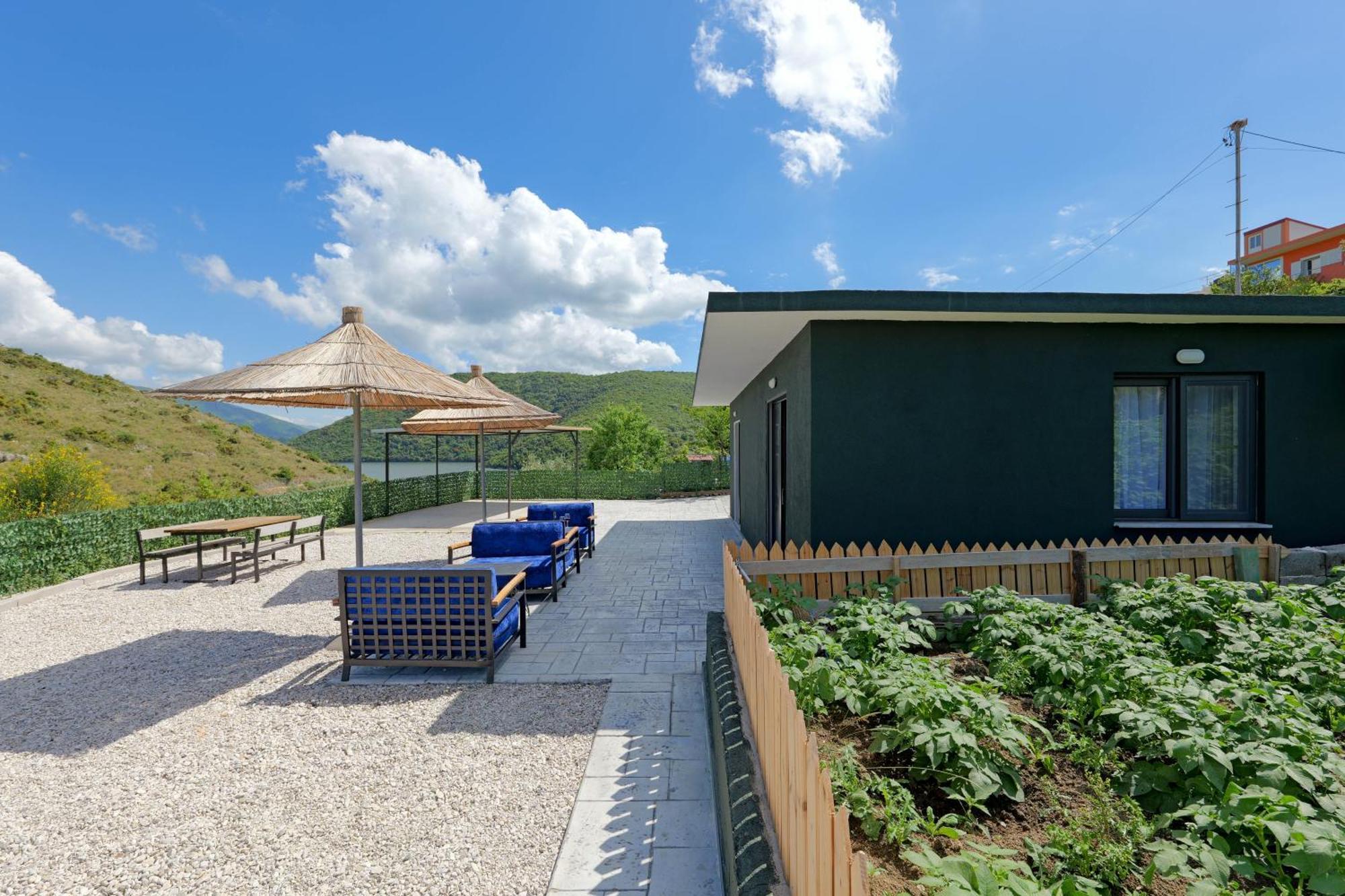 Lago Calmo Villa Ксамил Екстериор снимка